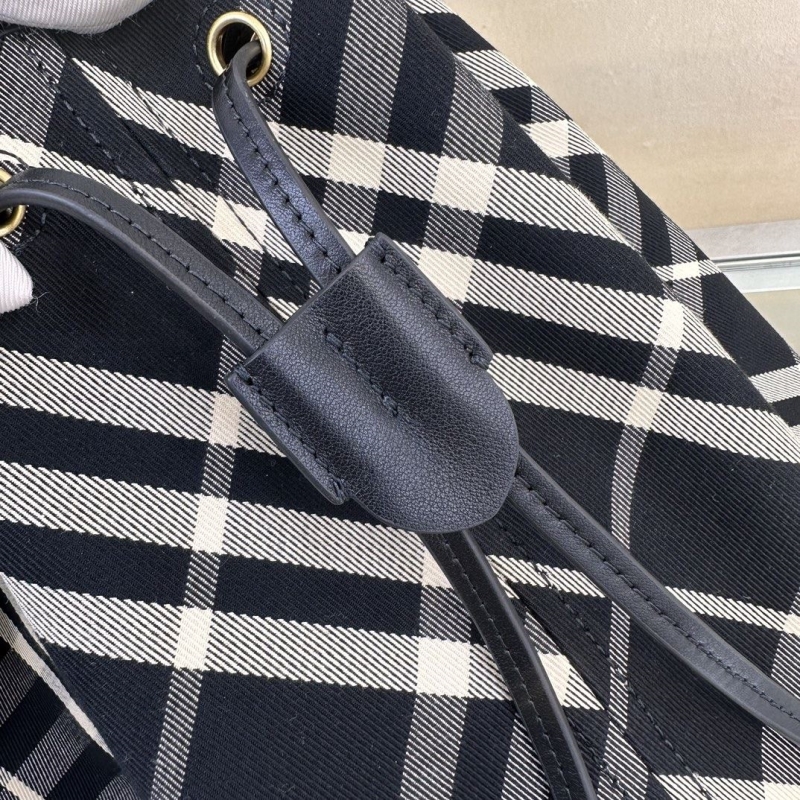 Bv*b*rry bucket bags